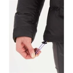 Marmot Women's Guides Down Hoody -Ski Equipment fw23 marmot womensguidesdownhoody blackmilitarygreen