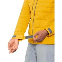 Obermeyer Men's Klaus Down Hoody 33 Obermeyer Men's Klaus Down Hoody -Ski Equipment fw23 obermeyer mensklausdownhoody goldenhour 3