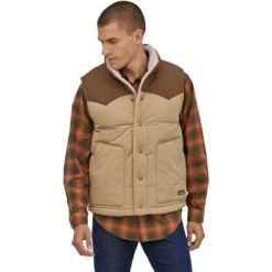 Patagonia Men's Reversible Bivy Down Vest 6 Patagonia Men's Reversible Bivy Down Vest -Ski Equipment fw23 patagonia mensreversiblebivydownvest classictan 2