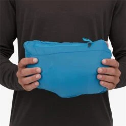 Patagonia Men's Down Sweater -Ski Equipment pat 84675 m forgegrey model4