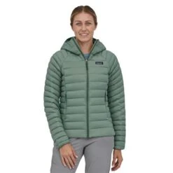 Patagonia Women's Down Sweater Hoody 21 Patagonia Women's Down Sweater Hoody -Ski Equipment pat 84712 hemlock model1