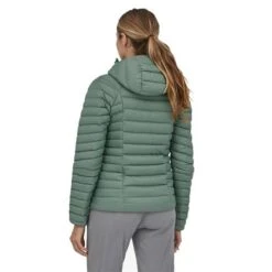 Patagonia Women's Down Sweater Hoody 22 Patagonia Women's Down Sweater Hoody -Ski Equipment pat 84712 hemlock model2